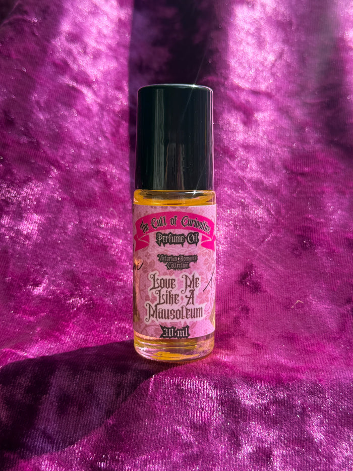 Love Me Like a Mausoleum 30ML perfume oil