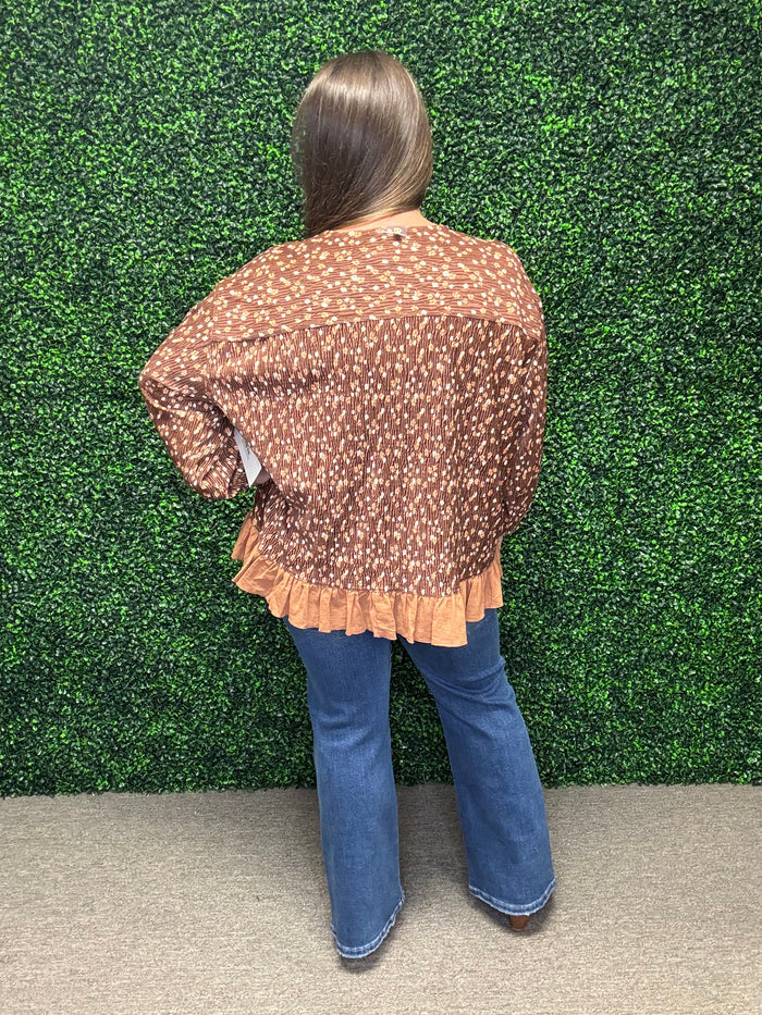 Easel Velvet Bow Front Top