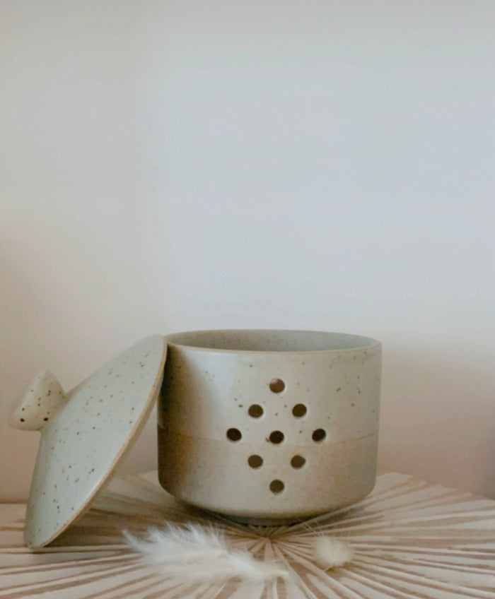 Garlic Keeper Maison