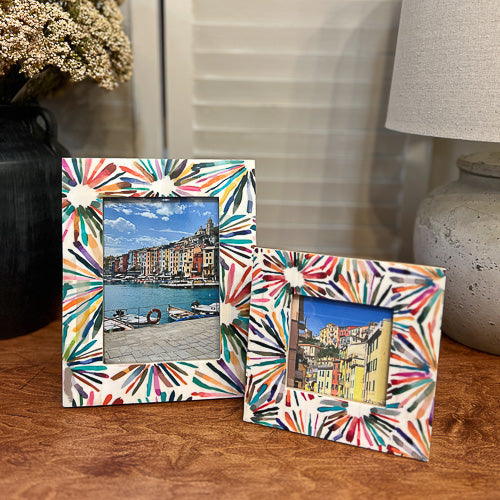 Multi-Color Frame