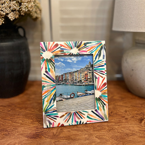 Multi-Color Frame