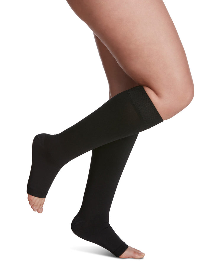 Sigvaris Secure Knee High 40-50mmHg Open Toe - Compression Level: Severe 40-50 MmHg - Unisex - Foot